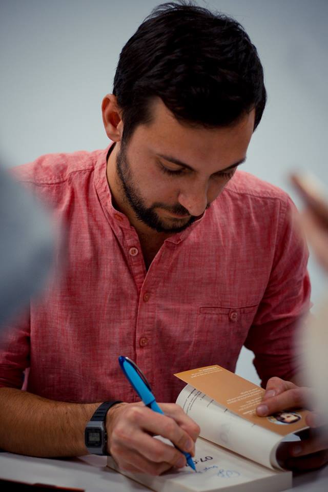 Cum să reziști în Asia fără telefon și cu program de călugăr budist. Povestea lui Andrei Lasc, tânărul care s-a regăsit la 10.000 de kilometri distanță și și-a descris experiența într-o carte