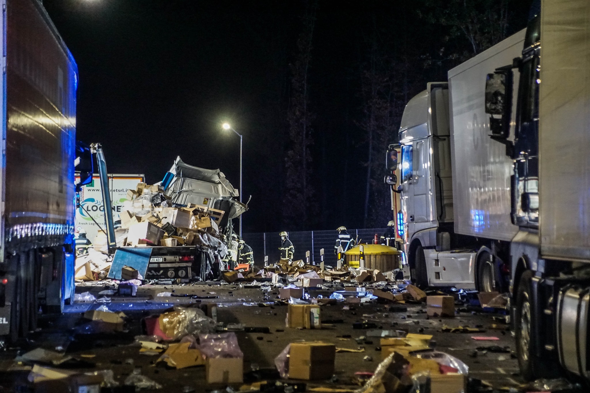 Șofer român de TIR, mort într-o parcare din Germania. A lovit violent un alt camion