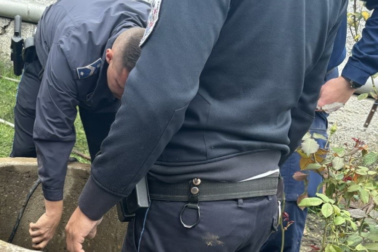 Hatalmas riadó volt Miskolcon, miután kútba esett egy férfi - a rendőrség azonnal cselekedett