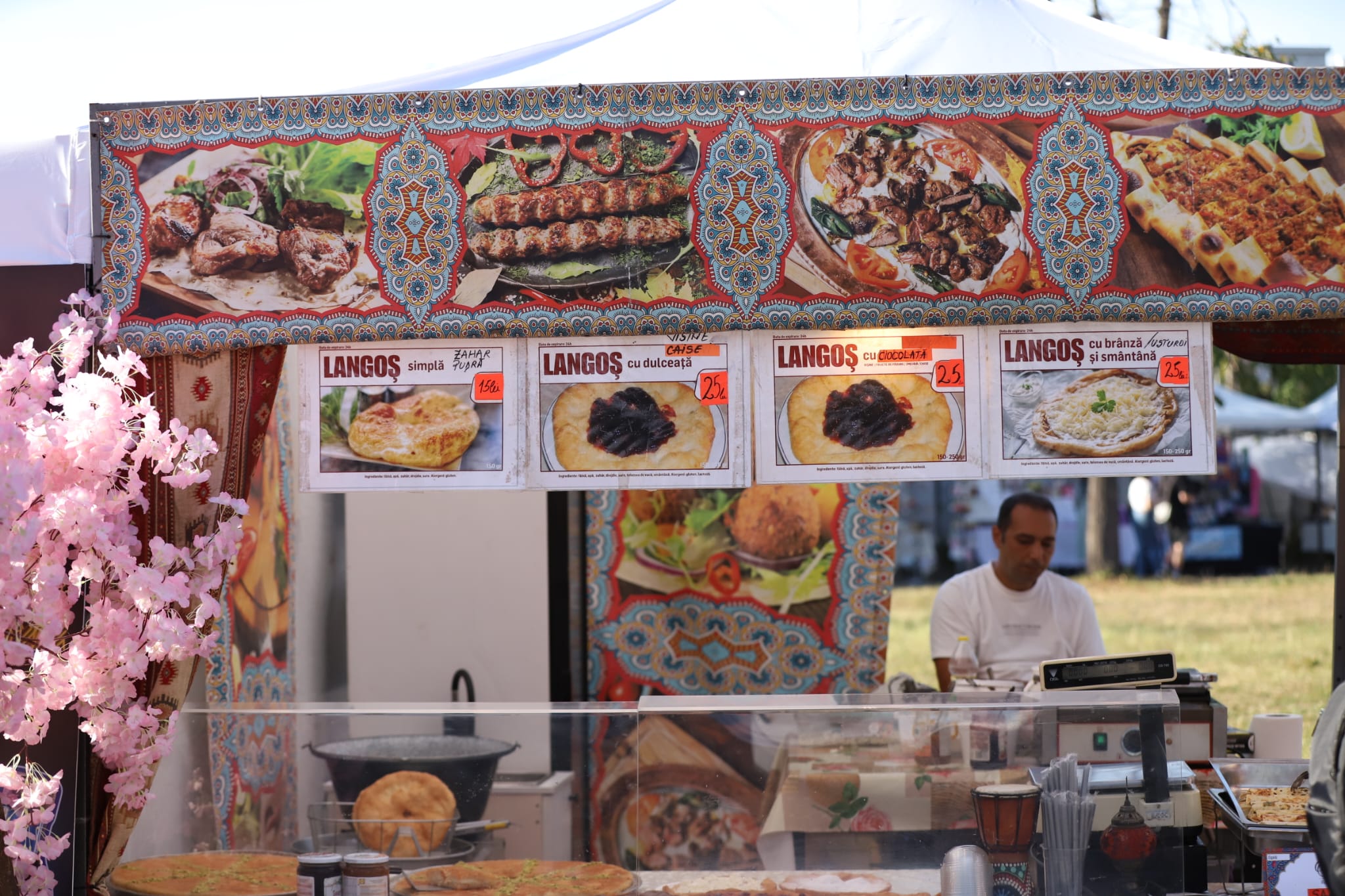 Asia Fest 2026 aduce cultura asiatică în București, în weekendul 4-6 septembrie. Cât costă o porție de sushi sau onigiri