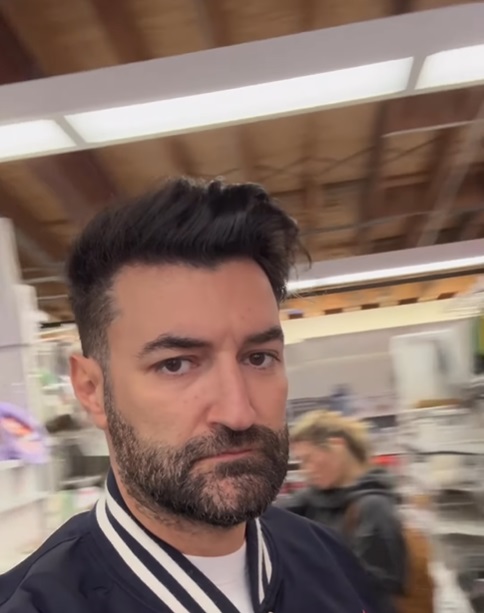 Cât timp stau Smiley și Gina Pistol în America. Și-au închiriat o casă în Los Angeles