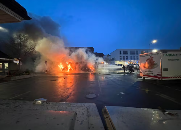 6 morți și 5 răniți, după ce un autobuz a luat foc, în Elveția: „Mână criminală, act intenționat, posibil terorist”