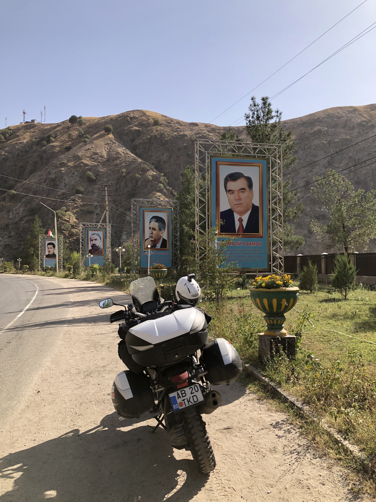 Din România până în Coreea de Sud pe motocicletă: un traseu de 36.000 de kilometri făcut în 91 de zile. Cifrele unei călătorii extraordinare