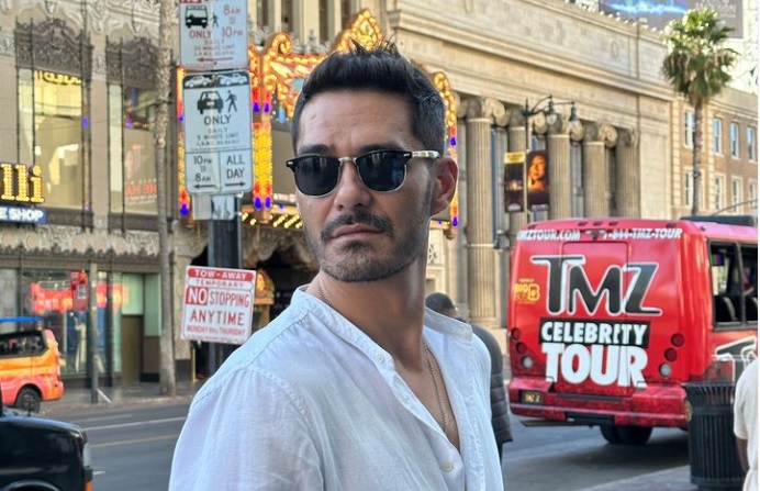 George Burcea vrea să recupereze timpul în care a fost departe de fetițele sale. Cum le răsfață pe Ella și pe Clara: „Dacă vor să mă pun în cap, mă pun în cap”