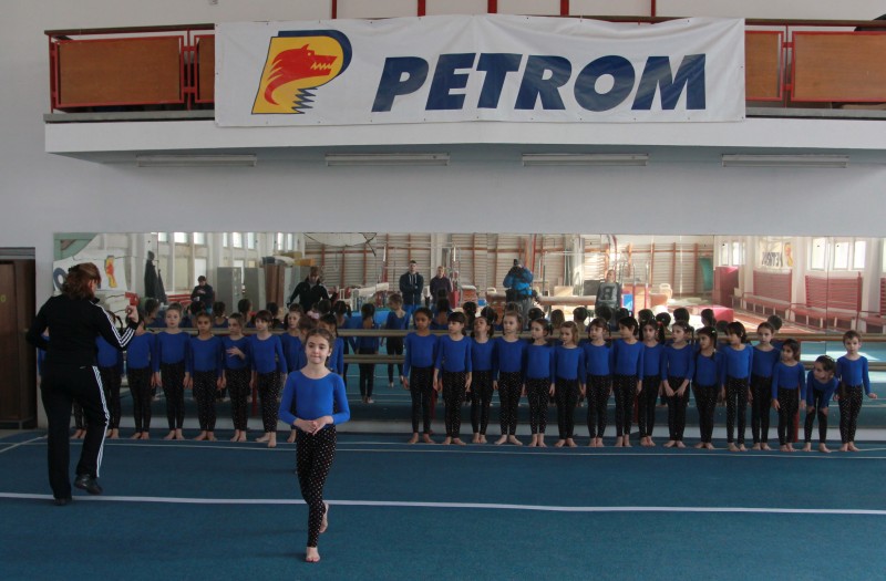 O zi din viața unor gimnaste: cu cântec spre sală, înainte! (EPISODUL 2) / FOTO&VIDEO