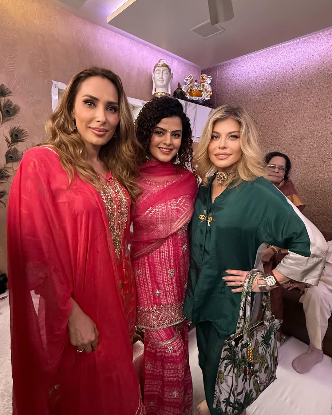 Cum a fost surprinsă Loredana Groza alături de Salman Khan și Iulia Vântur în India: „M-am simțit ca în rai”. Ținuta lui a atras atenția