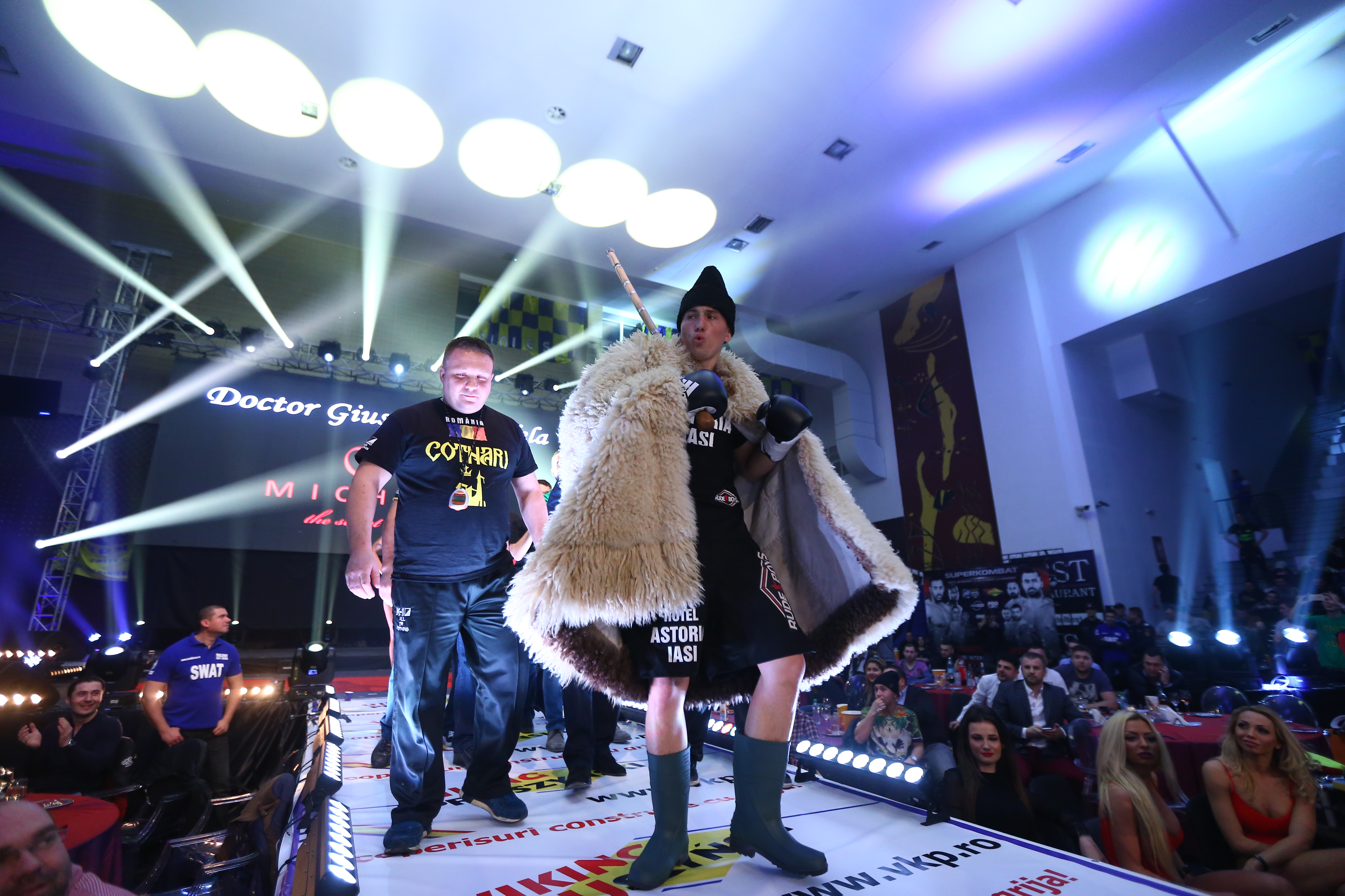 Meciul în urma căruia Amansio Paraschiv a devenit campion mondial Superkombat New Heroes! VIDEO& FOTO