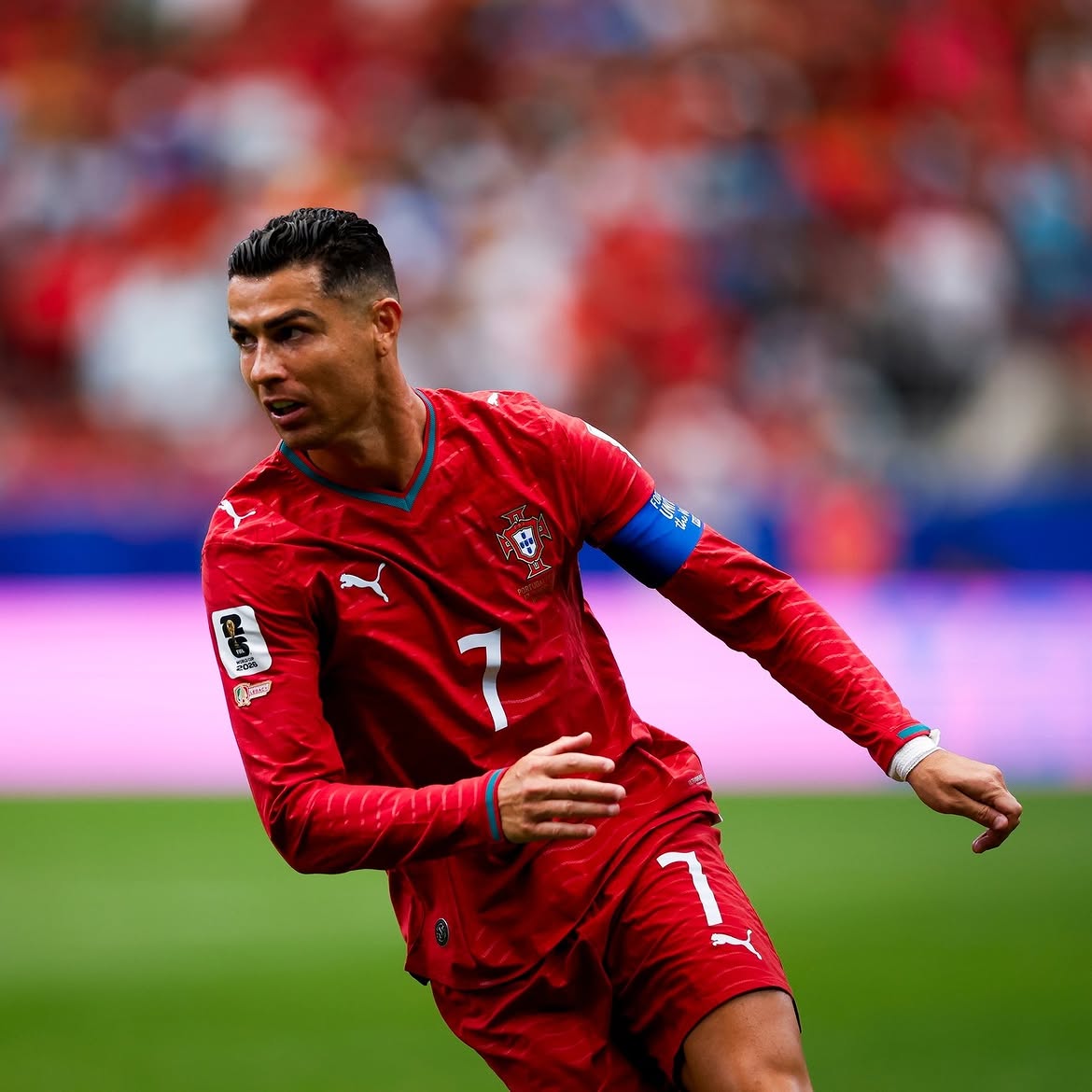 Cine este singurul român care ar fi pe lista de invitați la nunta lui Cristiano Ronaldo cu Georgina Rodriguez. Legătura lor durează de două decenii