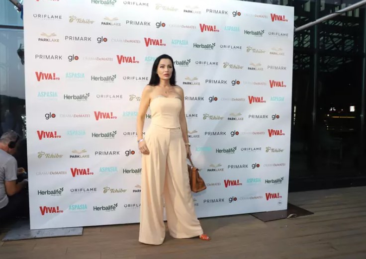 Cum s-au îmbrăcat vedetele la VIVA! Influencers Party 2025. Alina Sorescu a atras toate privirile, iar Anamaria Prodan a fost surpriza serii