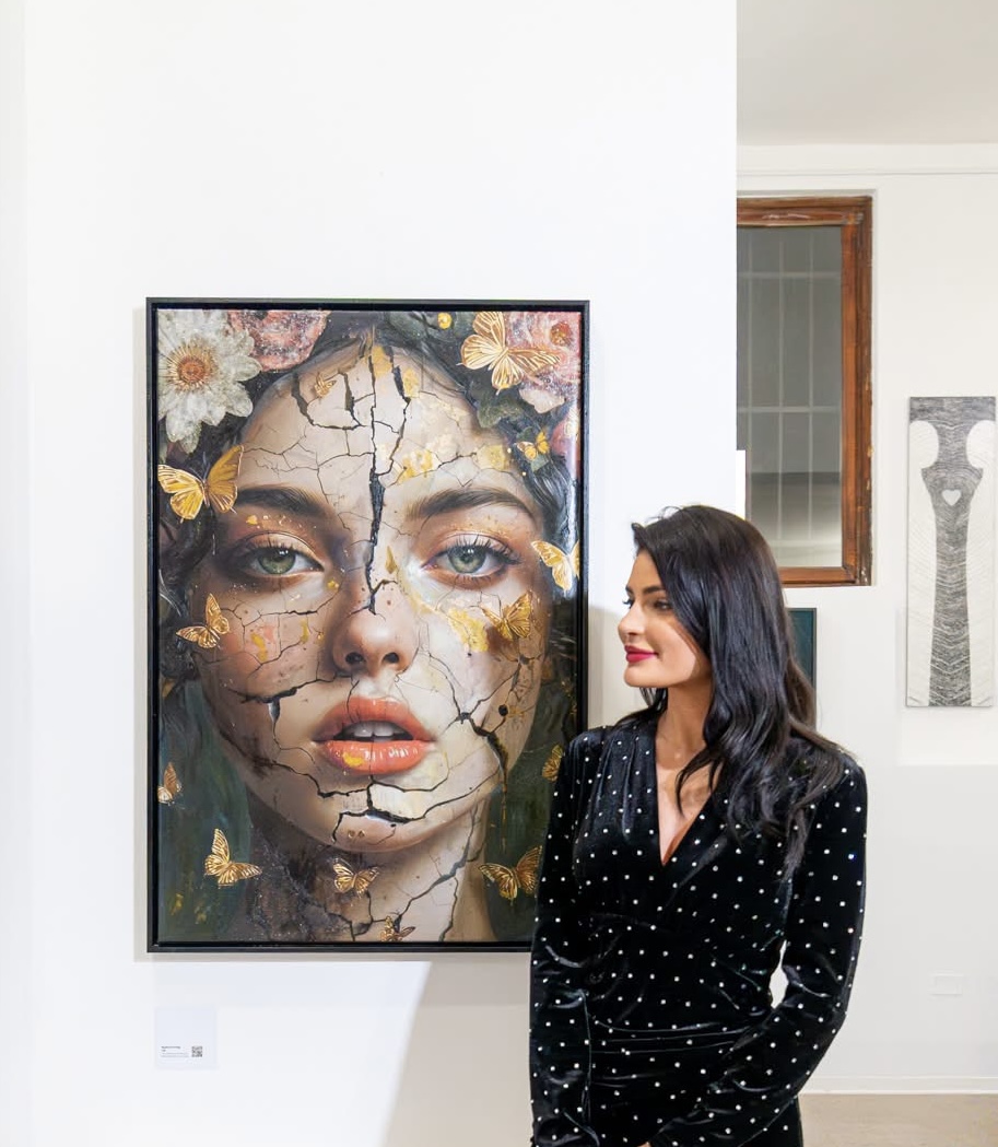 Bianca Pîrlog, artista contemporană care transformă fragilitatea în forță: „Pentru mine arta este un mod de a exista și de a mă exprima”