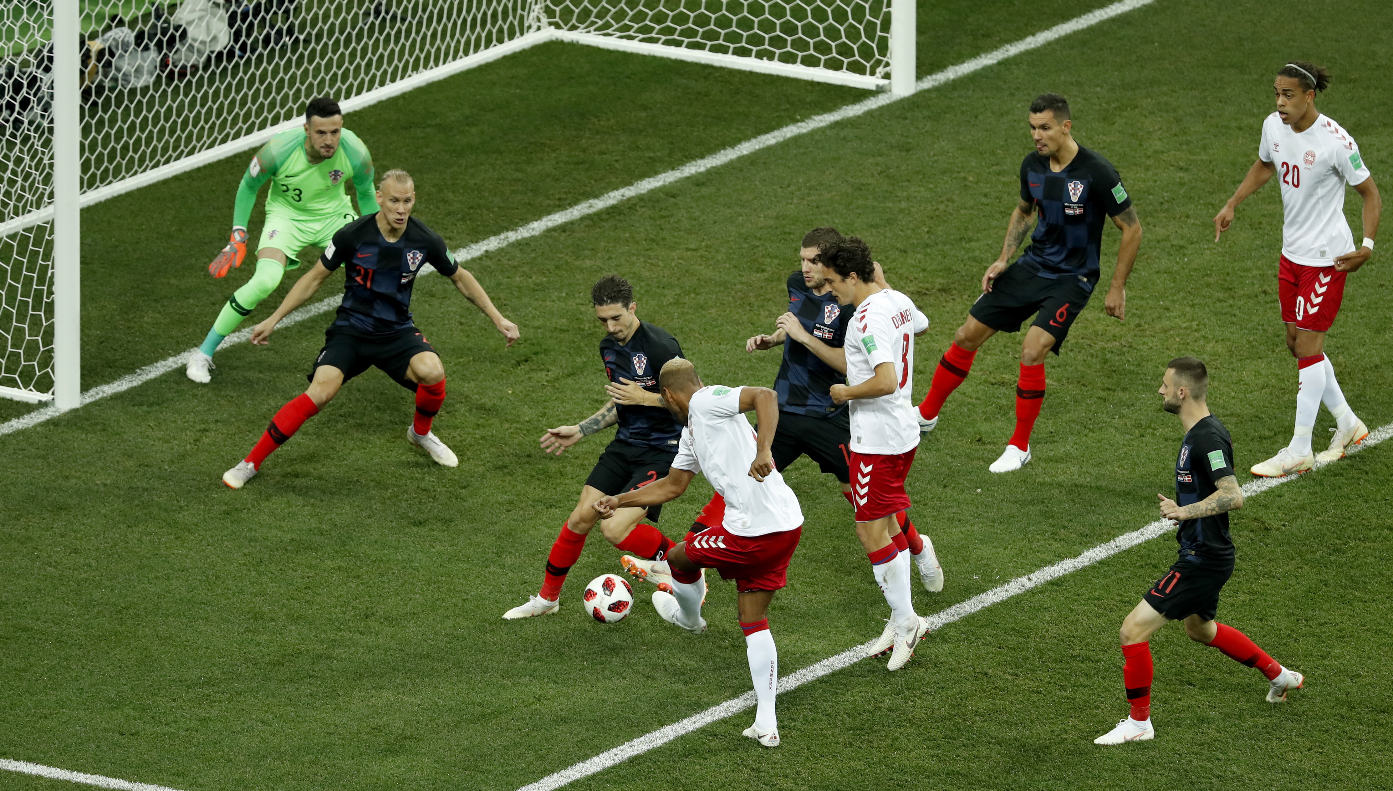 Croația - Danemarca, la Campionatul Mondial de fotbal Rusia 2018: 4-3 (1-1, 1-1, după loviturile de departajare). Dramatism total de la punctul cu var