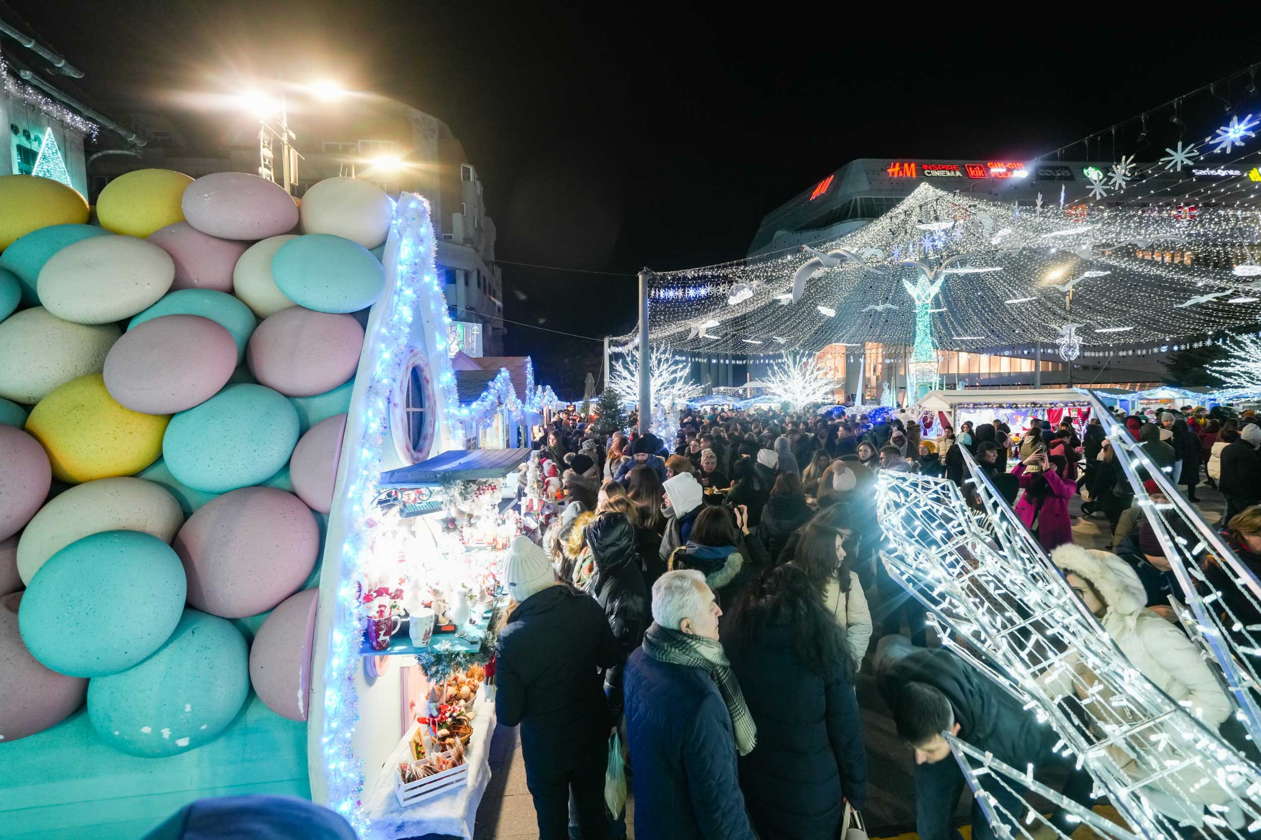 Craiova 2023: Afluență record și ocupare 100% a spațiilor de cazare cu prilejul Târgului de Crăciun Craiova, votat al doilea cel mai frumos din Europa