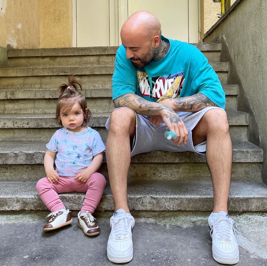 Imagini adorabile cu fiica lui Matteo. Cum arată Mia la 5 ani: „Se joacă cu soarta a 10 oameni dintr-o familie”