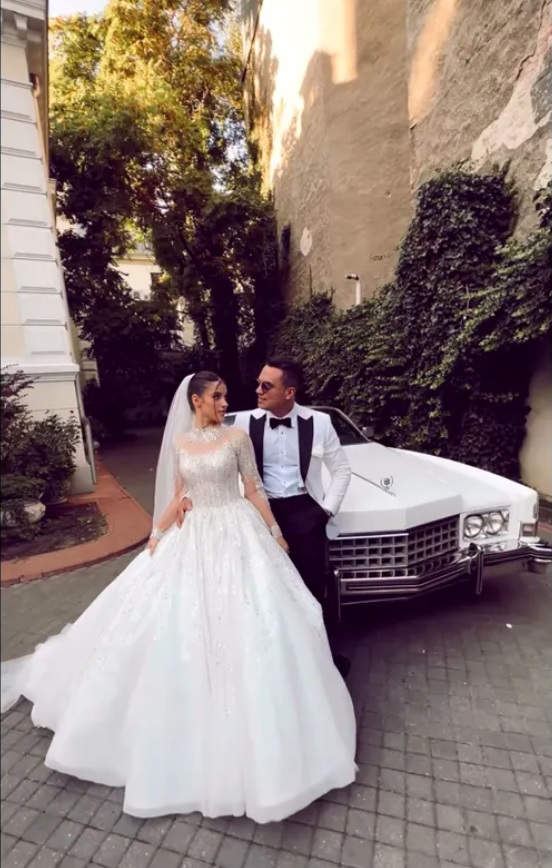 Imagini de la nunta fiicei lui Mugur Mihăescu. Ivona s-a căsătorit religios cu Vlad Gabura
