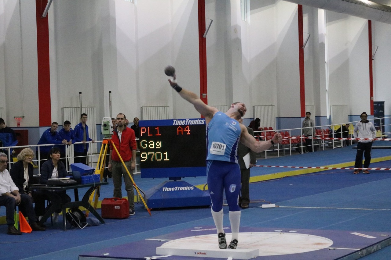 Sportivii de la CSM București au dominat prima zi la Campionatele Naționale de atletism în sală! Marian Oprea, din nou campion: ”Concurez din secolul trecut”