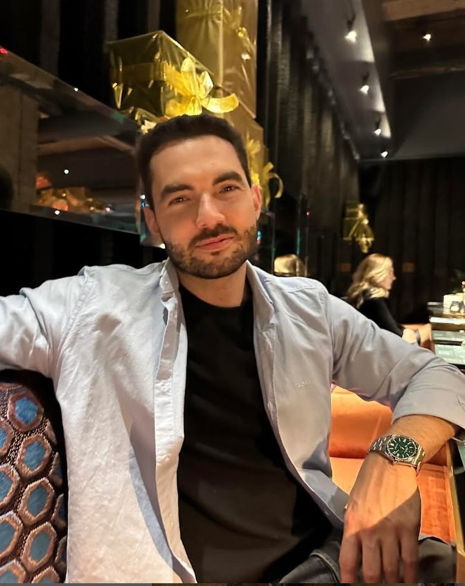 Răzvan Miheț nu își mai ascunde relația. Fostul soț al Oanei Matache, primele imagini cu noua iubită