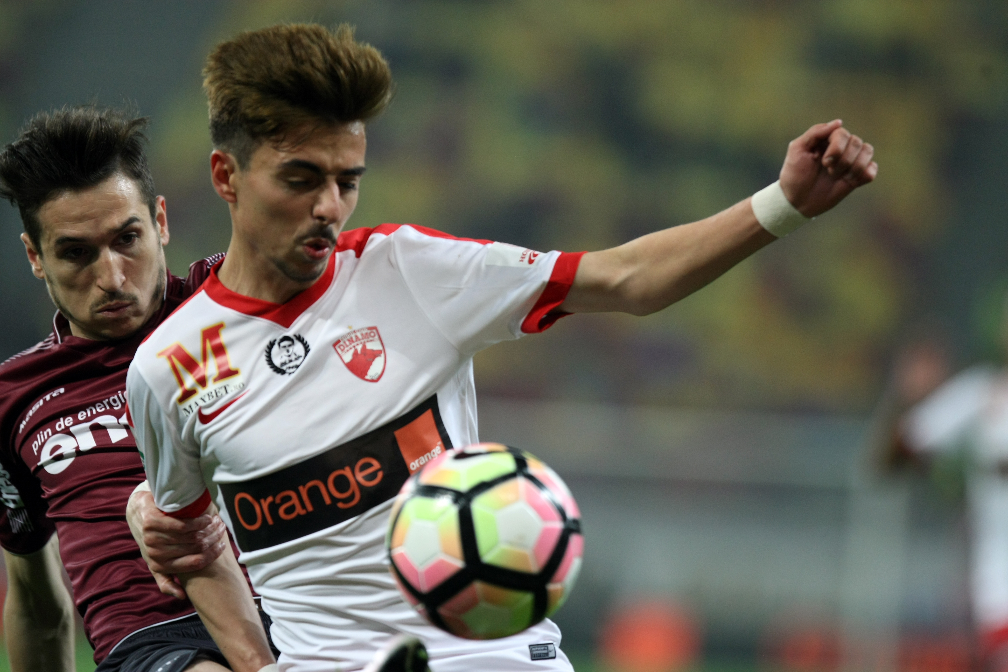 Liga 1, play-off, etapa a 4-a: Dinamo - CFR Cluj 2-0. Rivaldinho, primul gol pentru ”câini”. A sărbătorit în ”stilul Raul”! GALERIE FOTO