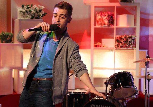 Ți-l mai amintești pe Cătălin Josan, câștigătorul Megastar 2006? Cum arată acum și cu ce se ocupă în prezent