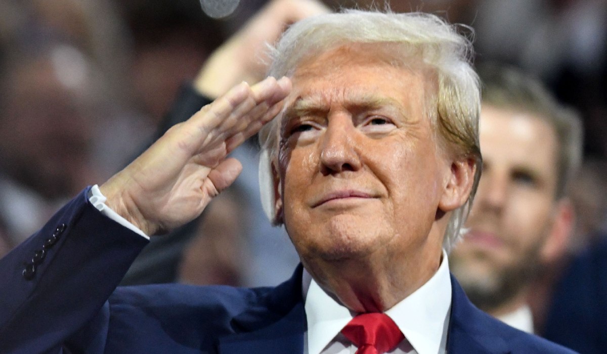 Donald Trump a râs public de un prieten supraponderal care ia Ozempic, medicamentul pentru pierderea în greutate: „E foarte bogat”