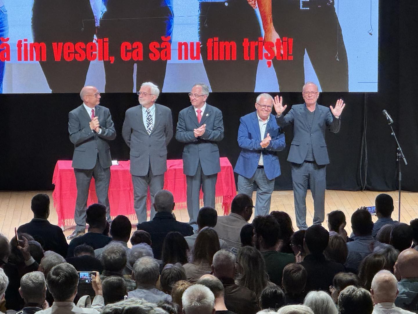 Toni Grecu nu se teme de politicienii din România. „Să zică mersi ăia care sunt băgați în seamă”/VIDEO EXCLUSIV