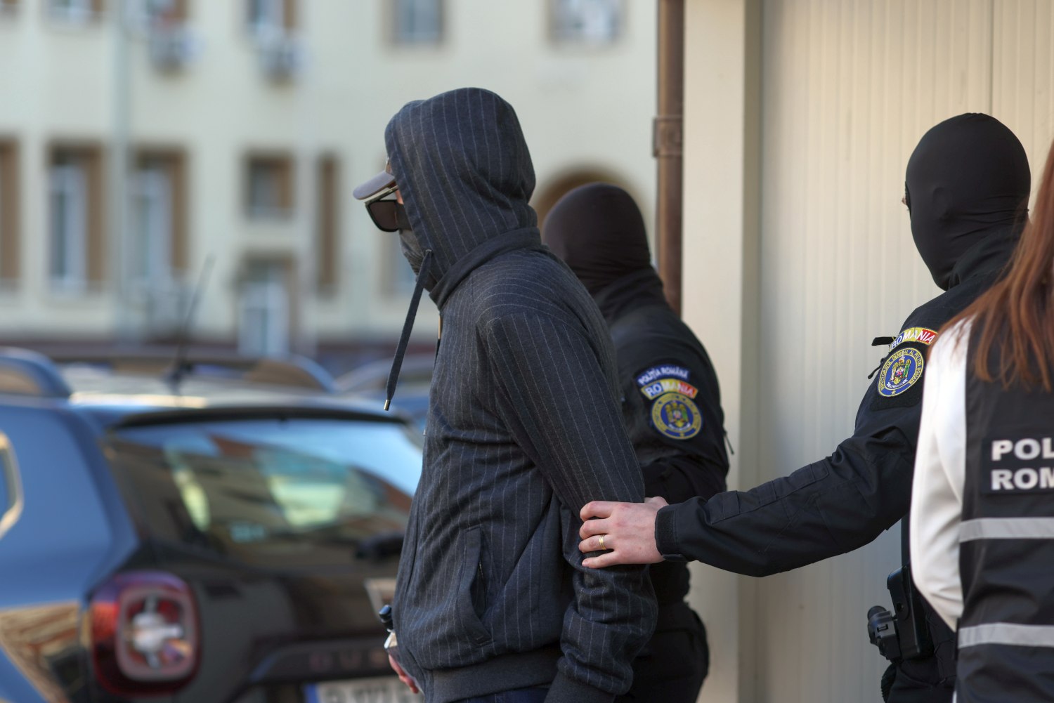Bogdan Peșchir a încercat să își ascundă fața, dar nu a reușit. Primele imagini cu bogpr, finanțatorul lui Călin Georgescu, după 4 luni de la dezvăluirile SRI