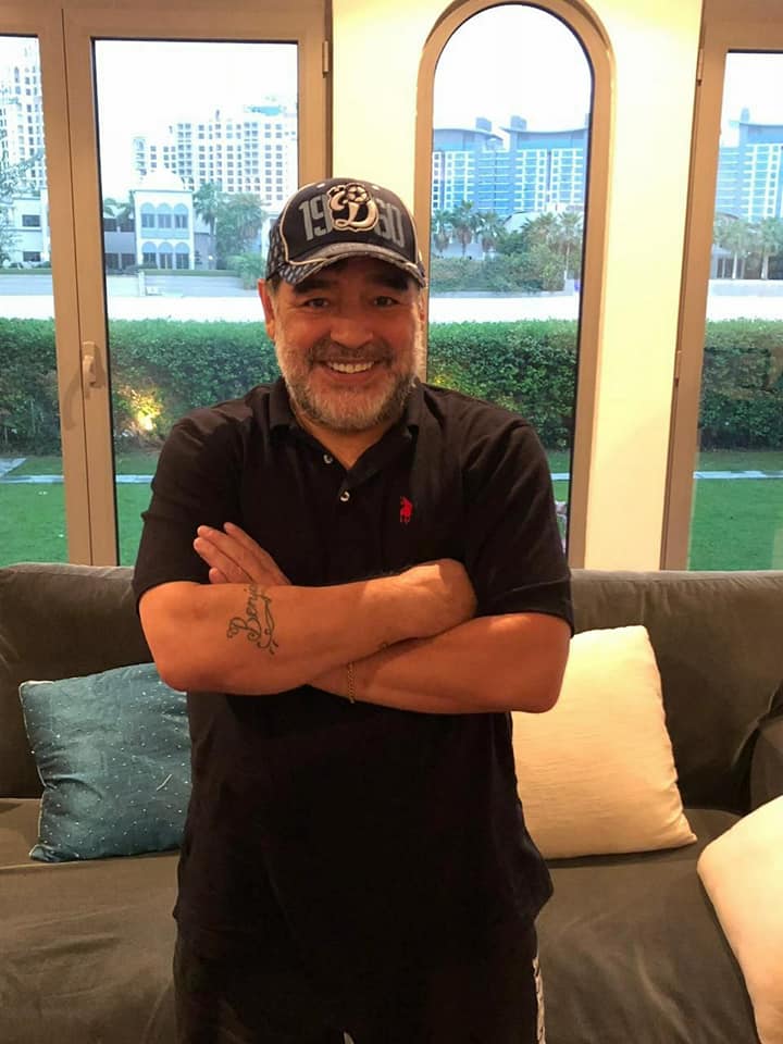 Diego Maradona, la Dinamo Brest. Va fi președintele clubului. Probabil, și antrenorul echipei