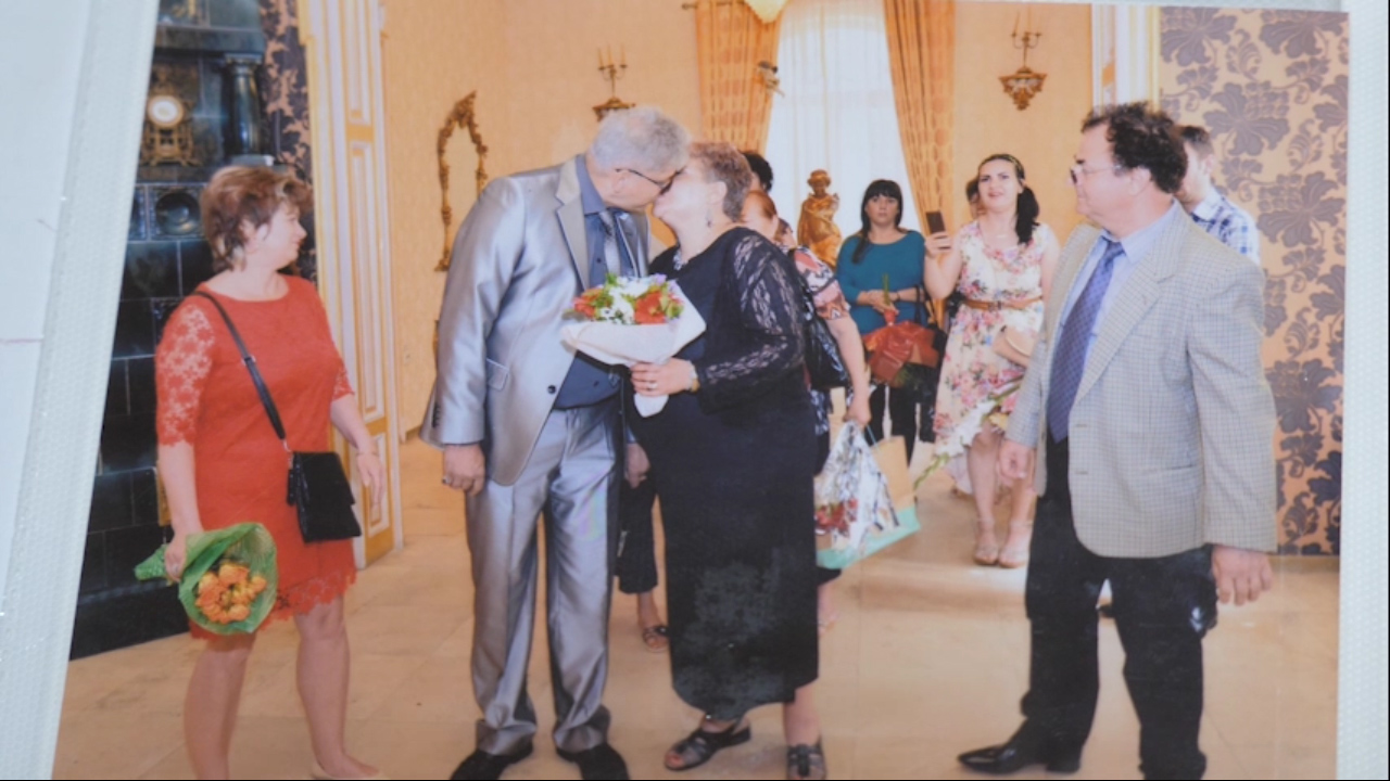 VIDEO | Iubirea care salvează. Luiza și Lucian, doi pacienți diagnosticați cu schizofrenie, au avut curajul să înceapă o viață nouă împreună. „Acum, fiecare zi e o sărbătoare”