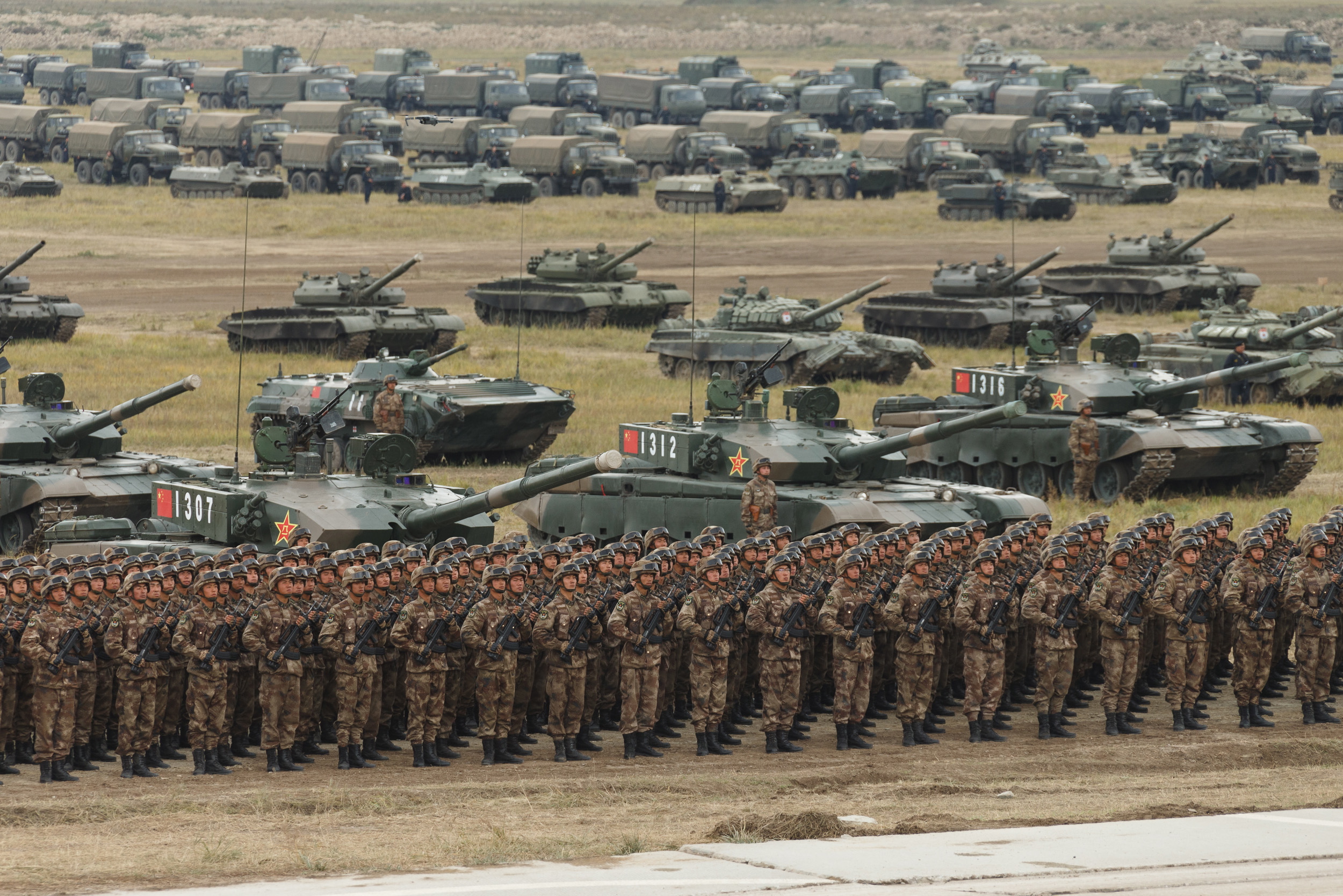 Cum se văd din spațiu cele mai mari exerciții militare din Rusia din ultimele patru decenii. Putin: "Rusia este o țară iubitoare de pace" / FOTO&VIDEO