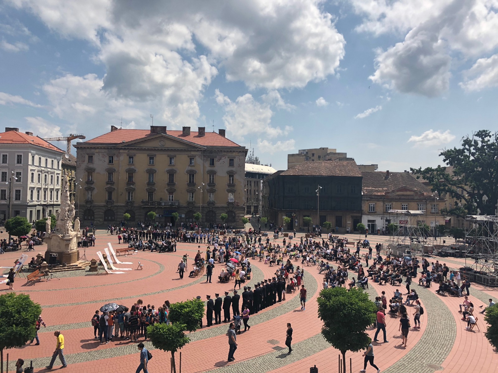 FOTO/ Lectură sub semnul Wi-Fi la Timișoara. Cum unește cartea comunitatea și emite semnale, pentru al treilea an la rând la ConCentrica