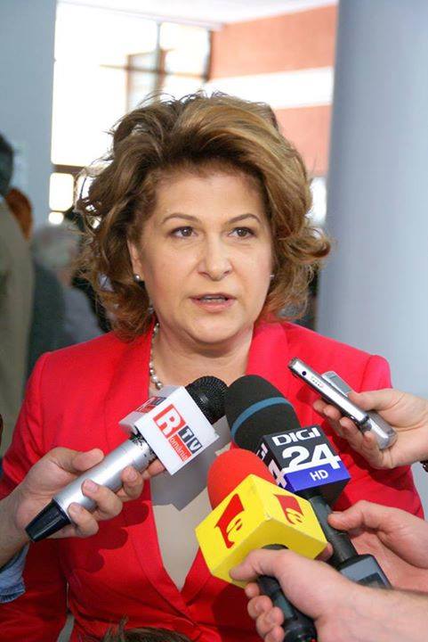 Atunci și Acum: Rovana Plumb, inventatoarea de tratamente cosmetice, care revine în Guvern, în ciuda unui dosar la DNA