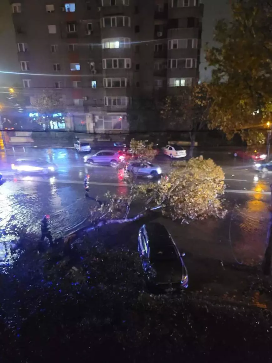 Viscolul și vijeliile au provocat pagube în peste 50 de localități din 16 județe. Care e situația acum