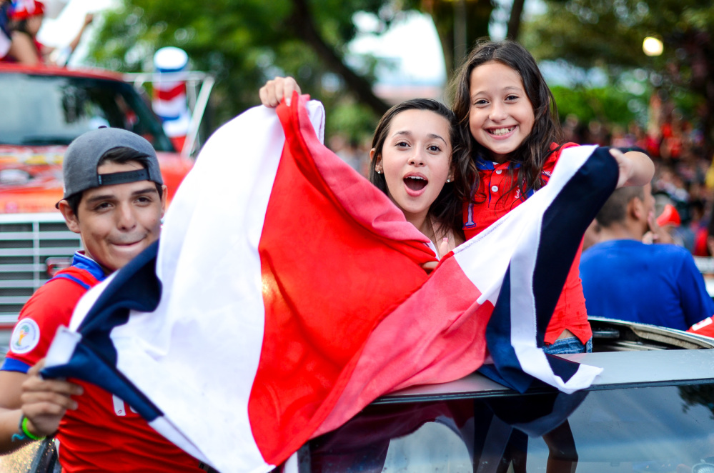 GALERIE FOTO&VIDEO / Toată populația din Costa Rica a ieșit pe străzi! 
