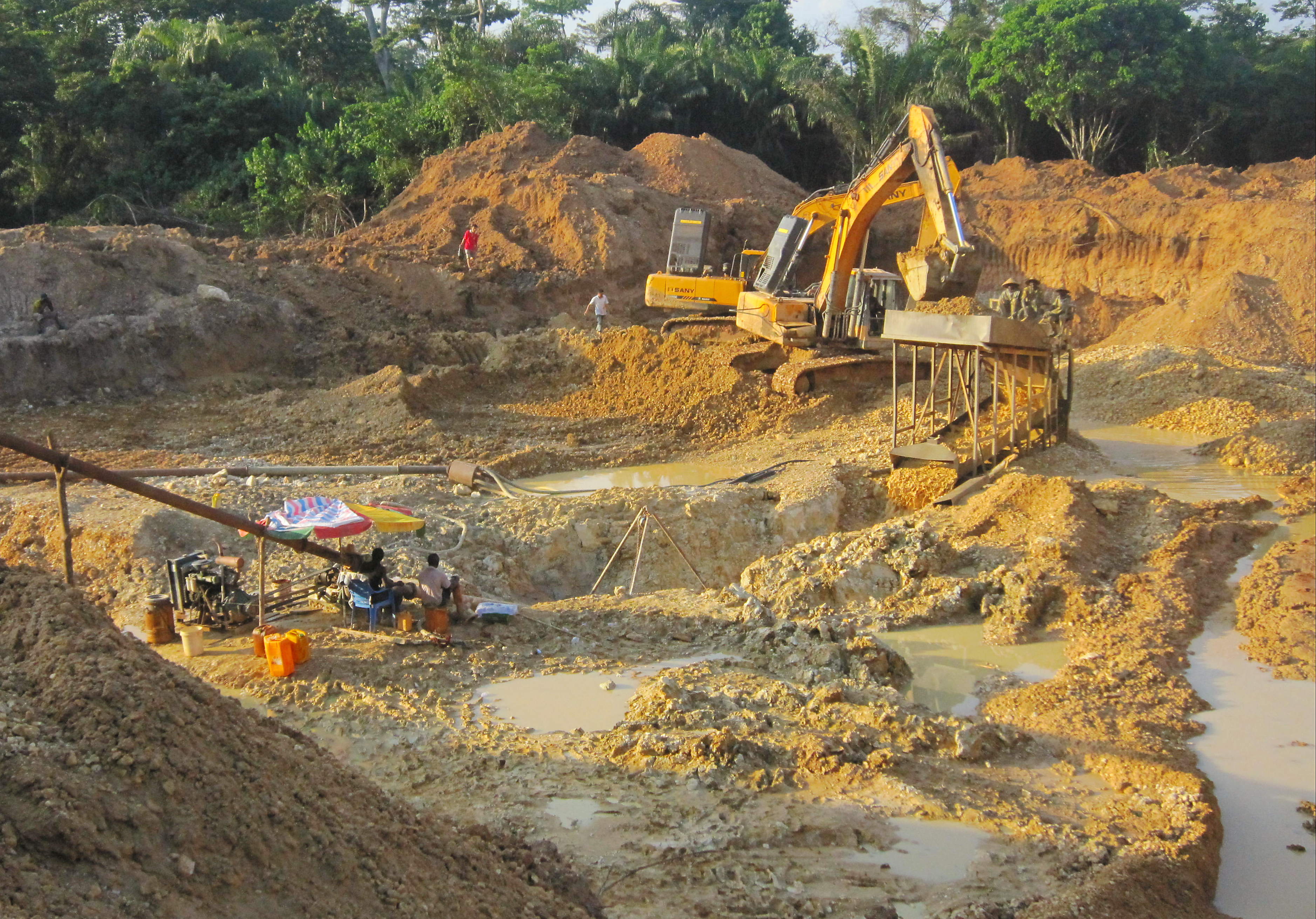 World’s largest private metal trader seals $2.8 billion pact with Ghana’s top miner