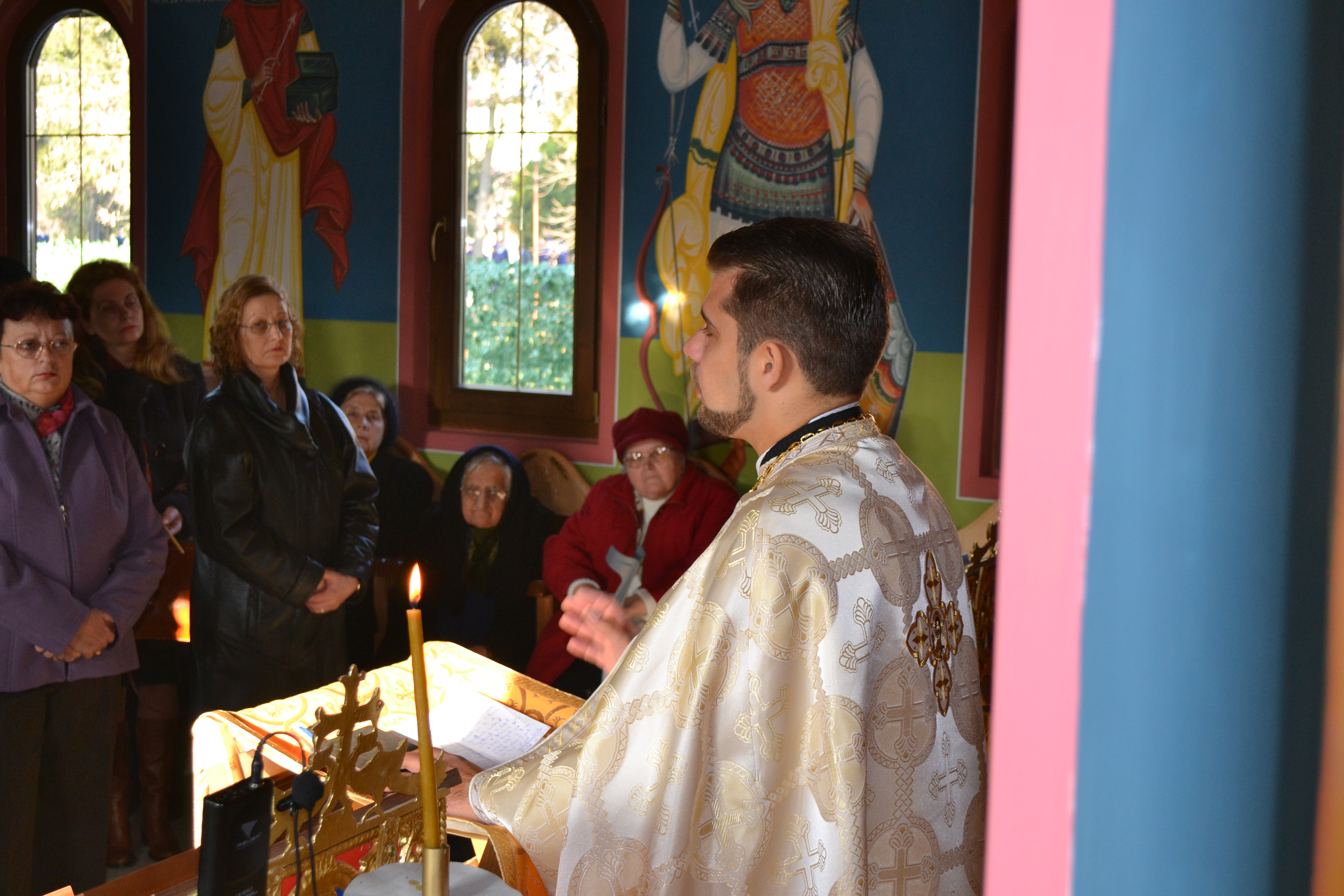 EXCLUSIV/Omul cu două fețe. Preotul-polițist Bogdan Nițu are Biblia într-o mână și Codul Penal în alta - FOTO