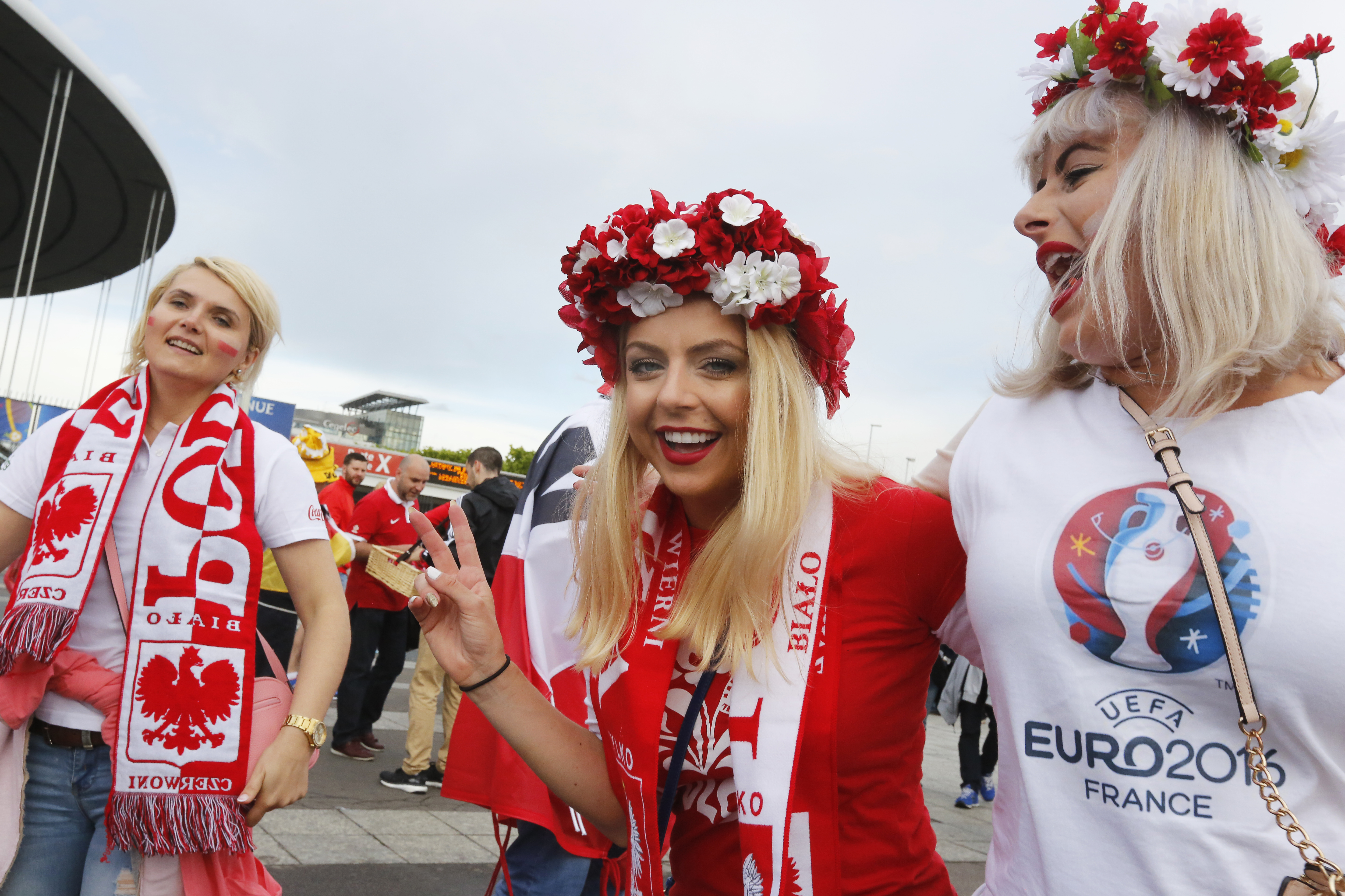 Tricolorii vor juca în noiembrie cu naționala Poloniei, eliminată fără înfrângere de la Euro 2016