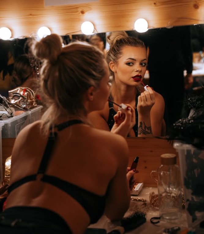 Mihai Bobonete, cucerit de Polina Troshchak la „Românii au talent”: „Acum am înțeles cine-i Barbie”