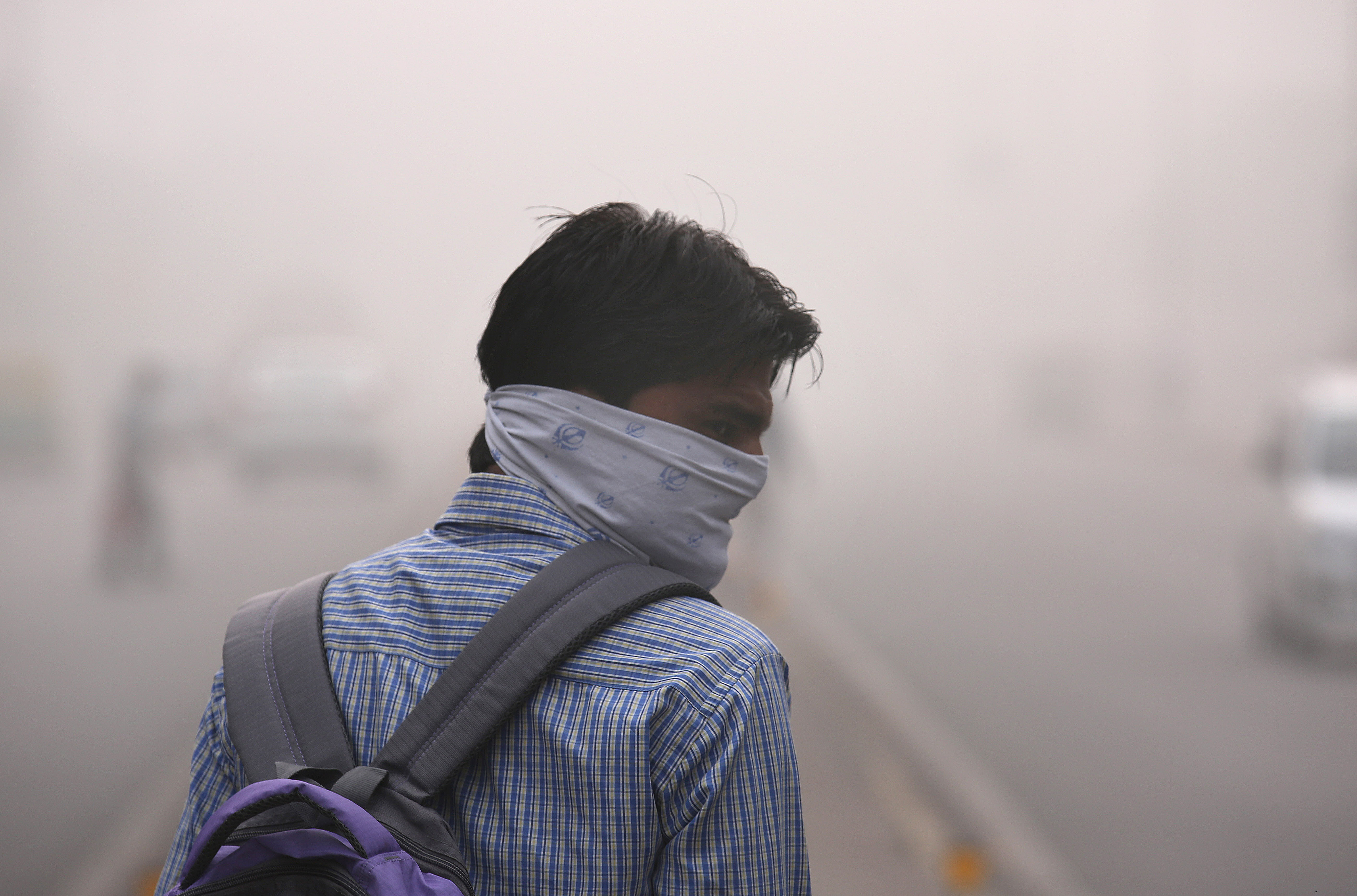 Nivelul poluării a atins un prag critic în New Delhi. Școlile au fost închise din cauza smogului