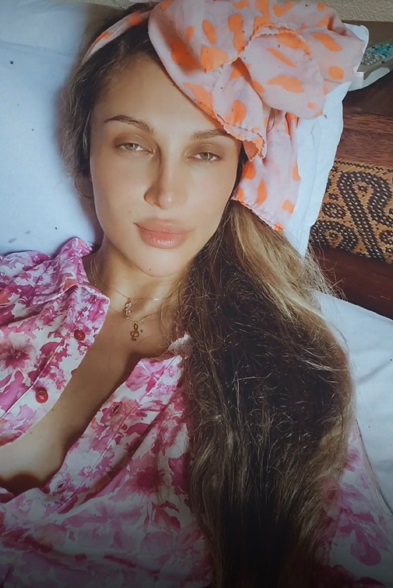 Anunțul făcut de Lora din vacanța în Bali: „Casa mea pentru trei luni”. De ce le-a sugerat fanilor să-i evite pagina de Facebook