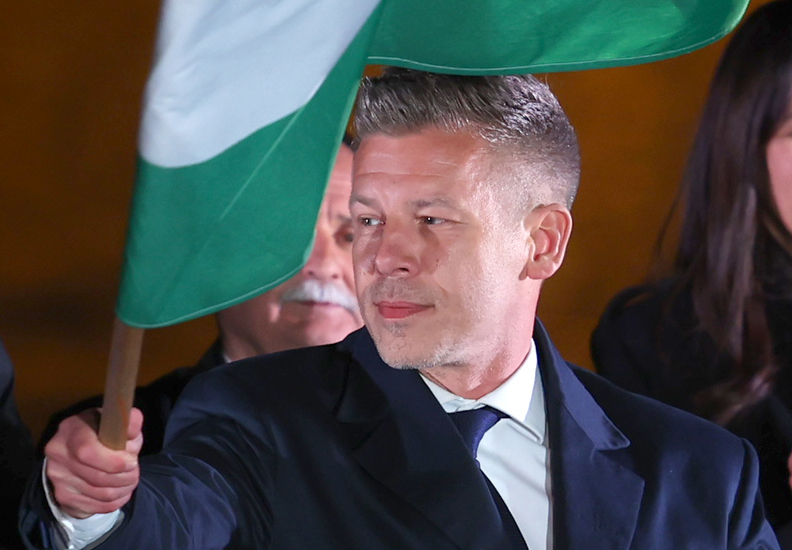 Orbán Viktorral és Toroczkai Lászlóval is szóváltásba került a ma "4 hetes" Magyar Péter miniszterelnök - Videó