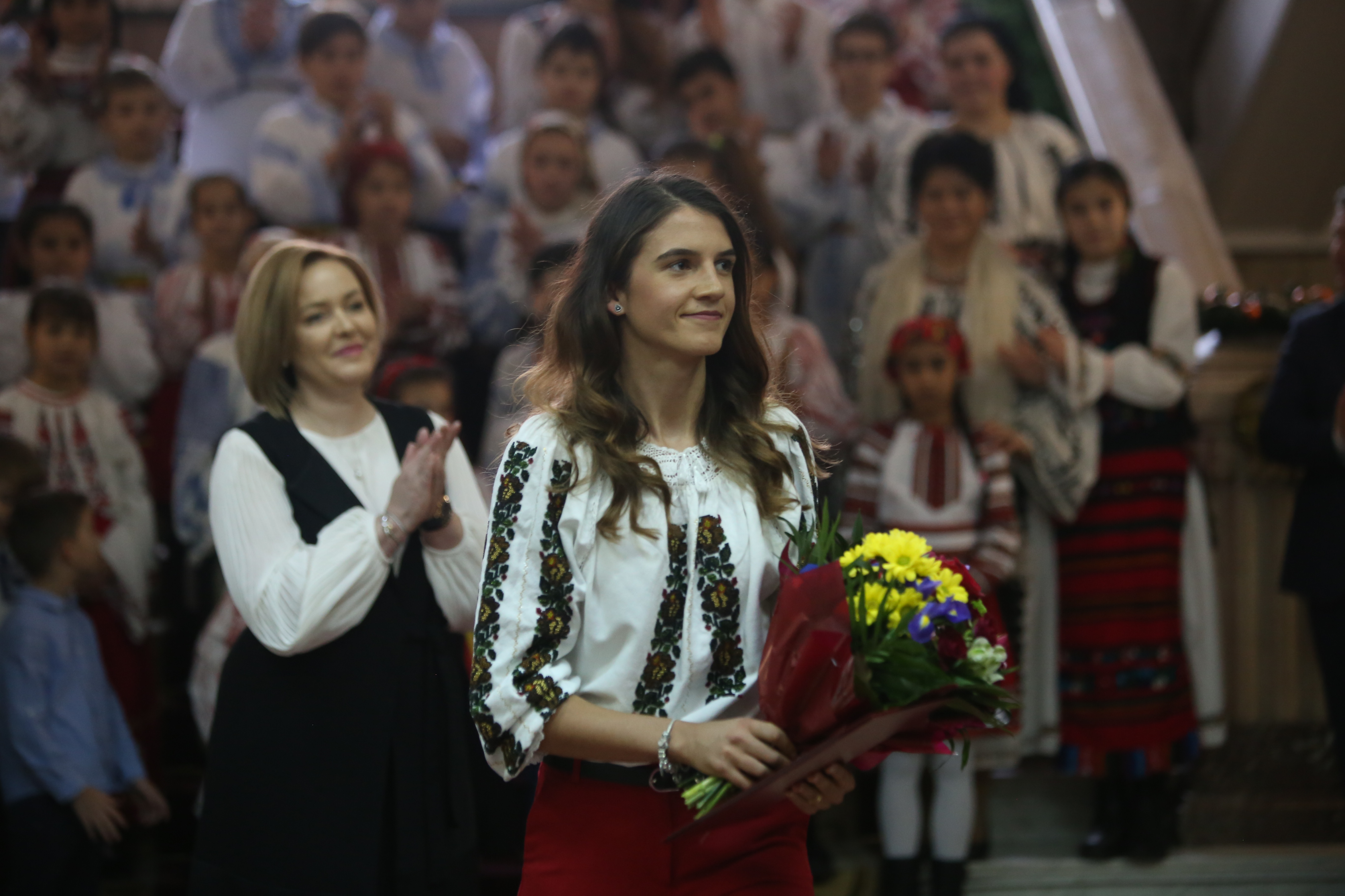 GALERIE FOTO / Moș Crăciun, intrare spectaculoasă, la petrecerea de la CS Dinamo