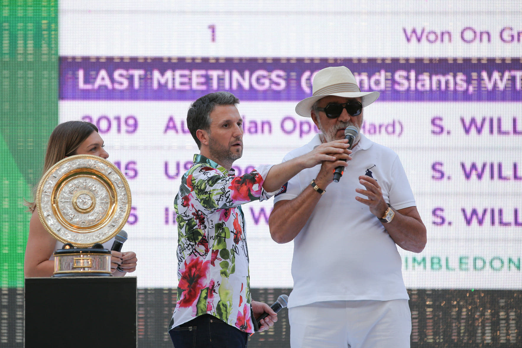 Simona Halep, aclamată de zeci de mii de oameni pe Arena Națională. Discurs emoționant al campioanei de la Wimbledon: „Acest trofeu este al țării”