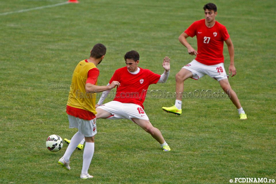 Mușchi de ”câine neîmblânzit”. Feussi dă tonul antrenamentelor lui Dinamo