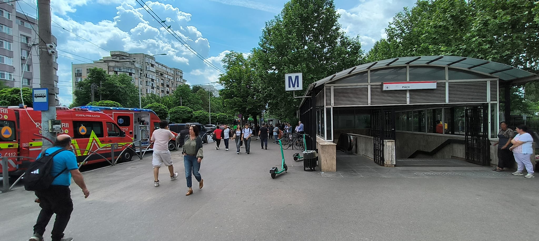 Circulație afectată pe Magistrala 3, după ce un om a ajuns pe șine în fața unui tren, în stația de metrou Păcii
