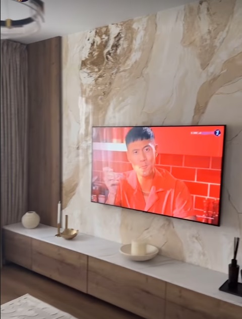 Imagini cu apartamentul din București al Claudiei Pătrășcanu. Ce planuri are cu noua locuință, în care nu se mută permanent