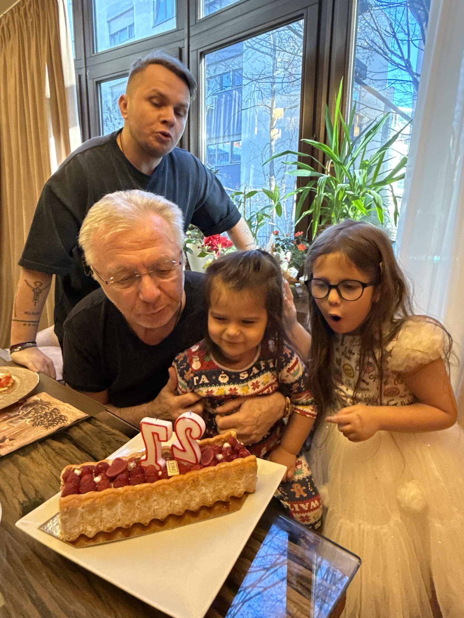 Reacția fanilor când au văzut cum arată tatăl lui Codin Maticiuc: „E leit Dustin Hoffman”