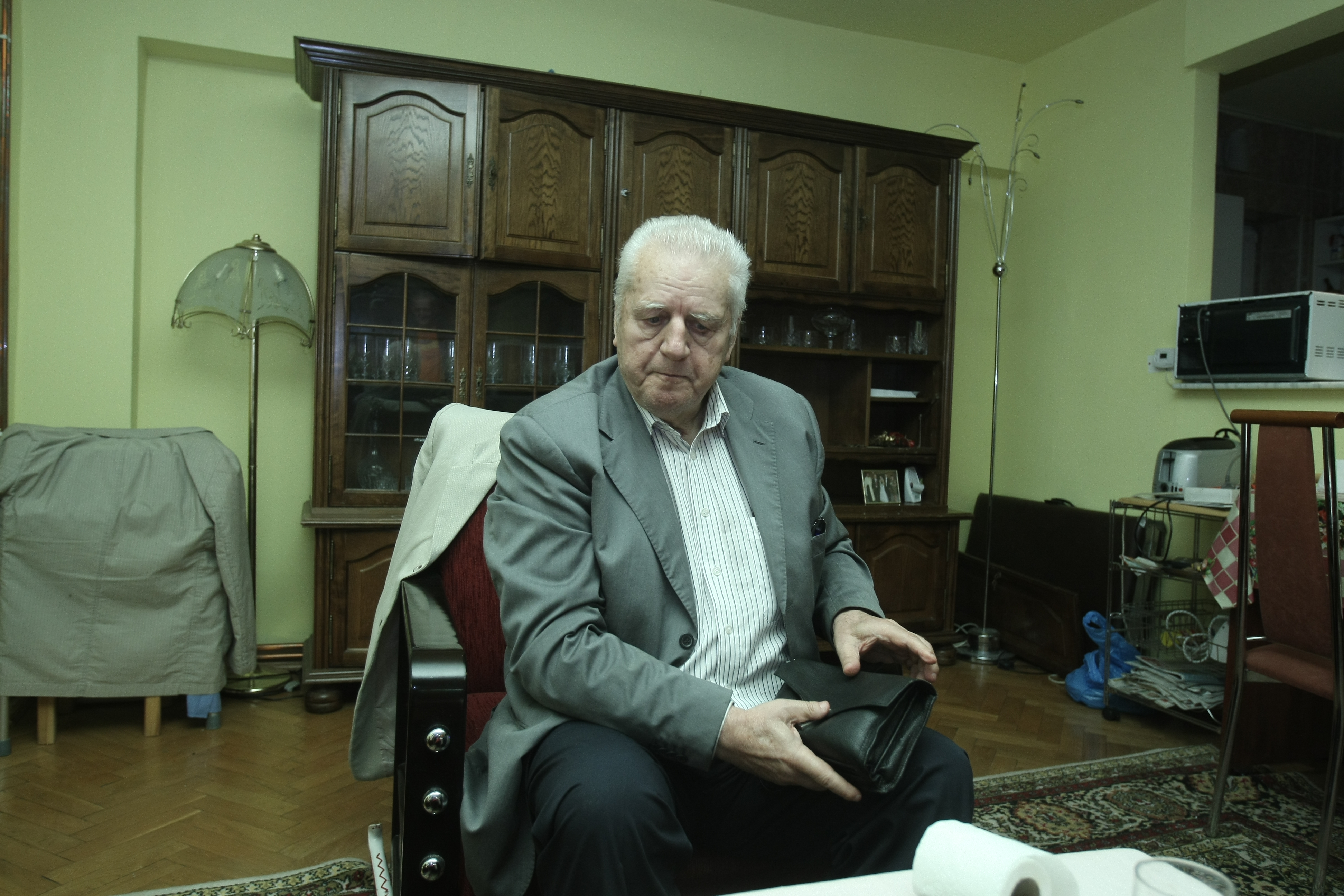 EXCLUSIV! Știați că Pădureanu a fost însurat? Vorbește în premieră despre divorț! A înșelat-o nea Jean pe Tanti Pușa? GALERIE FOTO