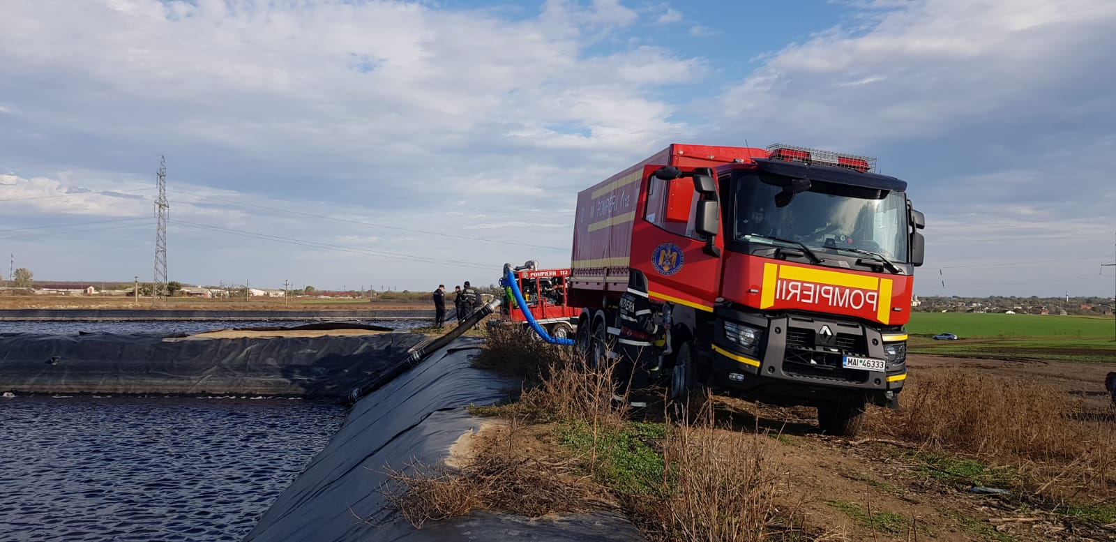 UPDATE | Copilul de 8 ani din Constanța, de negăsit de trei zile. Pompierii îl caută într-un bazin cu dejecții