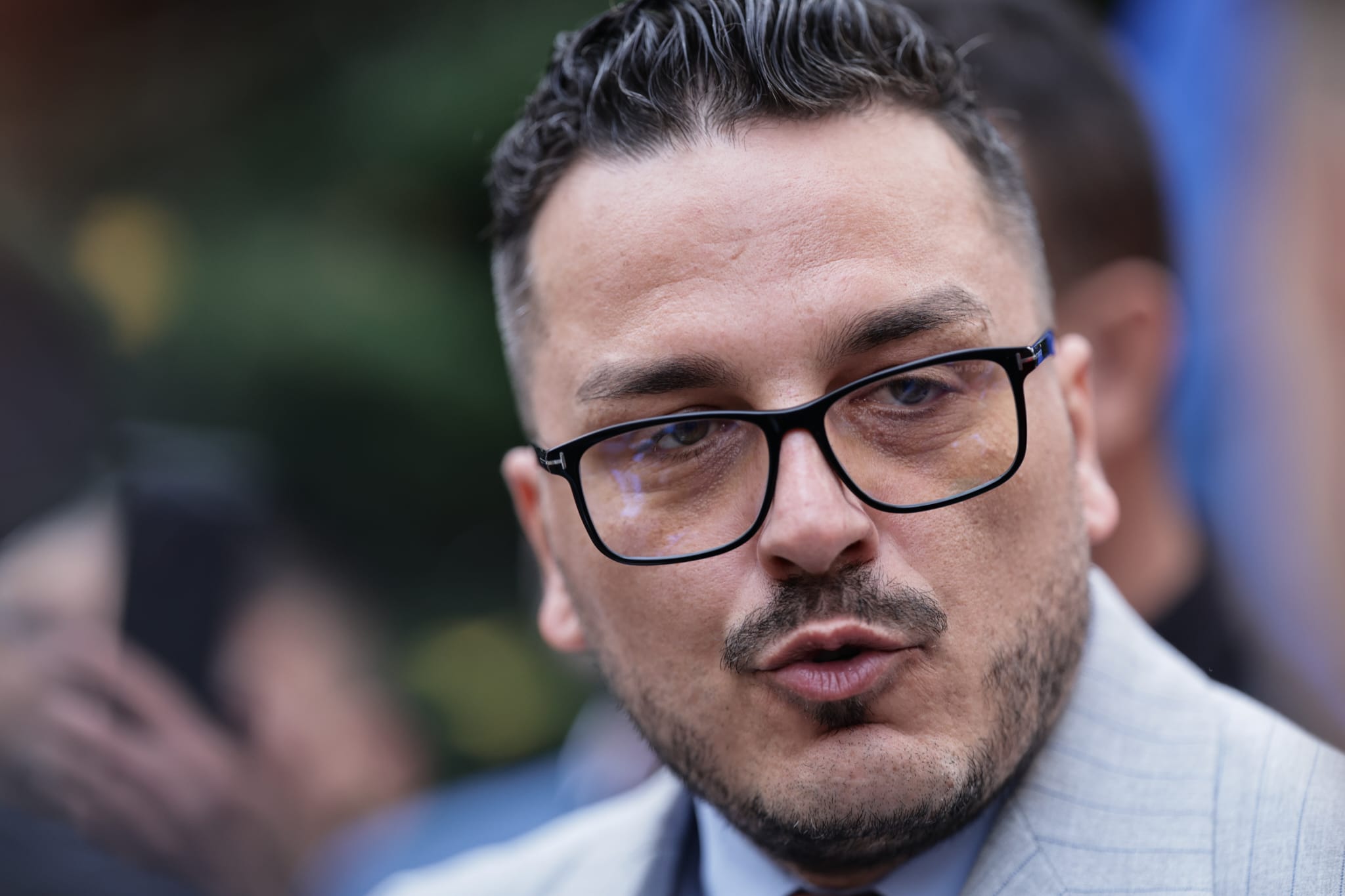 Promisiunea făcută de Makaveli la depunerea candidaturii pentru Primăria București: „Nu sunt olimpic, n-am nici concubină”