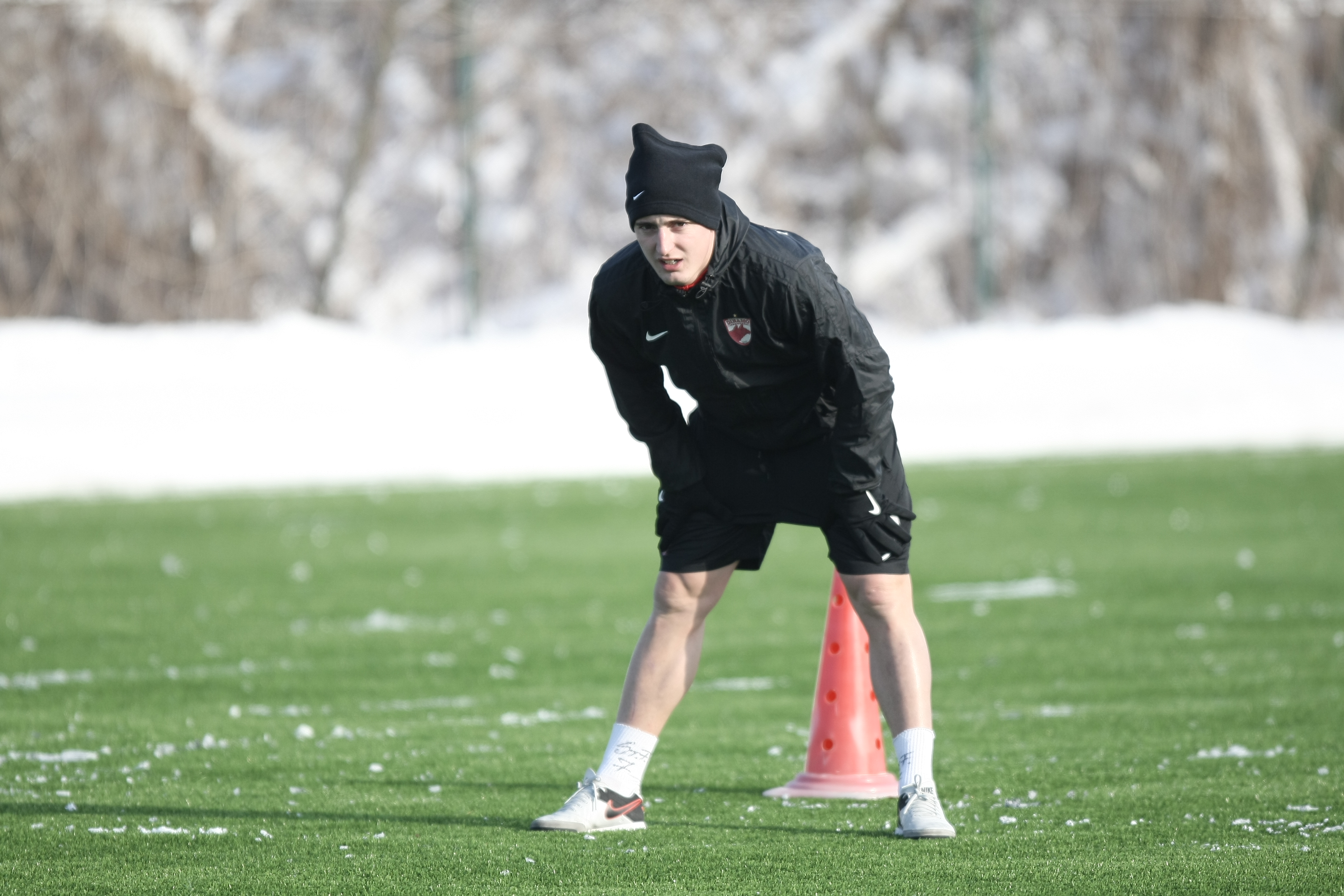 Ioan Andone a condus un antrenament la -14 grade Celsius. Portarul Cobrea s-a transferat la FC Botoșani | GALERIE FOTO & VIDEO