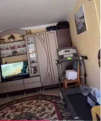 Imagini din baraca în care stă Nicolae Guță. De ce nu locuiește în vila de lux din Hunedoara: „Dar ce îmi trebuie mai mult?”
